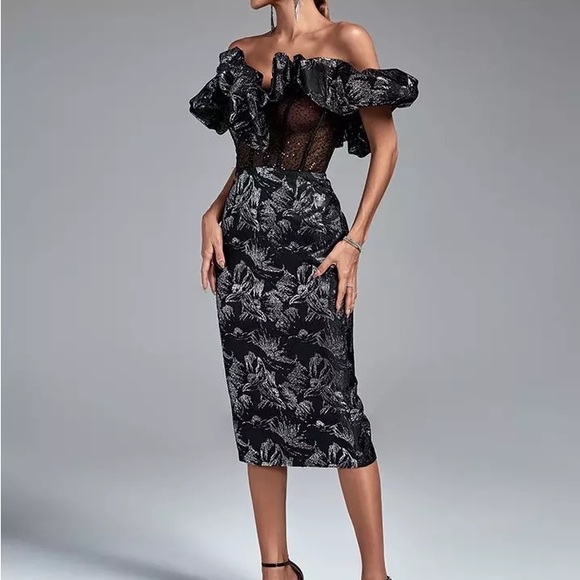 Glamorous Black Floral Christmas Mesh Sequins Off-Shoulder Dress - Picture 1 of 16